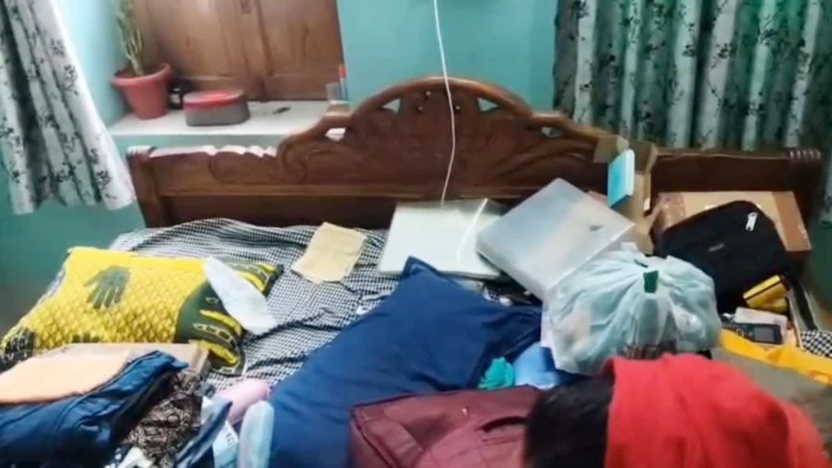 देवघर में झामुमो नेता के घर हथियारबंद डकैती, लाखों की लूट