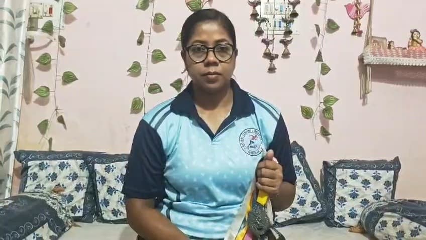 दीपिका दास राय नेशनल विमेंस मास्टर एथलेटिक्स में सिल्वर जीतकर रामगढ़ का मान बढ़ाया
