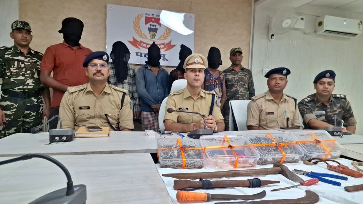 पलामू में अंतरराज्यीय चोर गिरोह का खुलासा, पांच आरोपी गिरफ्तार