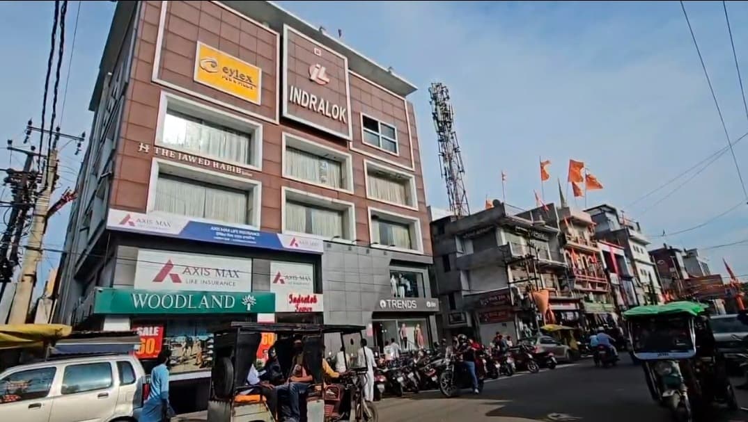 पार्लर में सोने की चेन गायब होने का आरोप, महिला ने कर्मचारी पर लगाया आरोप; संचालक ने आरोपों को बताया निराधार