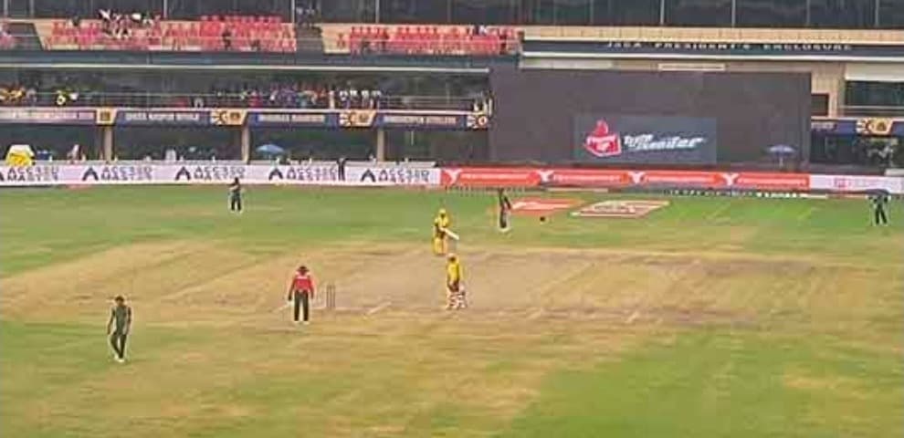 एक मैच में दो-दो शतक, फिर भी हार गई टीम! कुमार करण के तूफान ने जमशेदपुर को पहुंचाया फाइनल