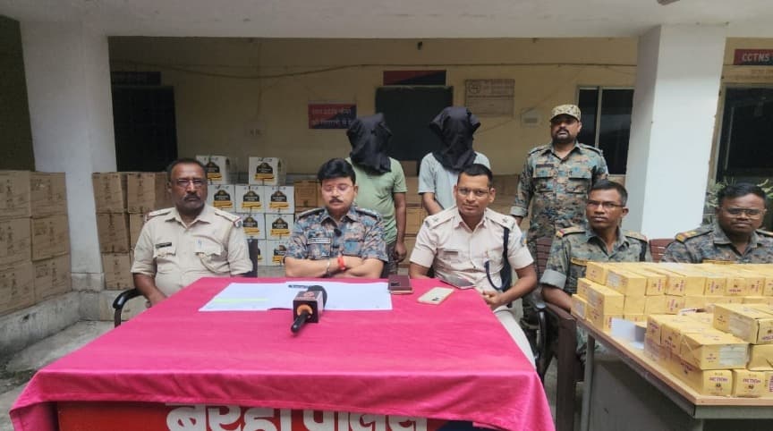  बरही चौक से बिहार ले जाई जा रही अंग्रेजी शराब बरामद, दो तस्कर गिरफ्तार