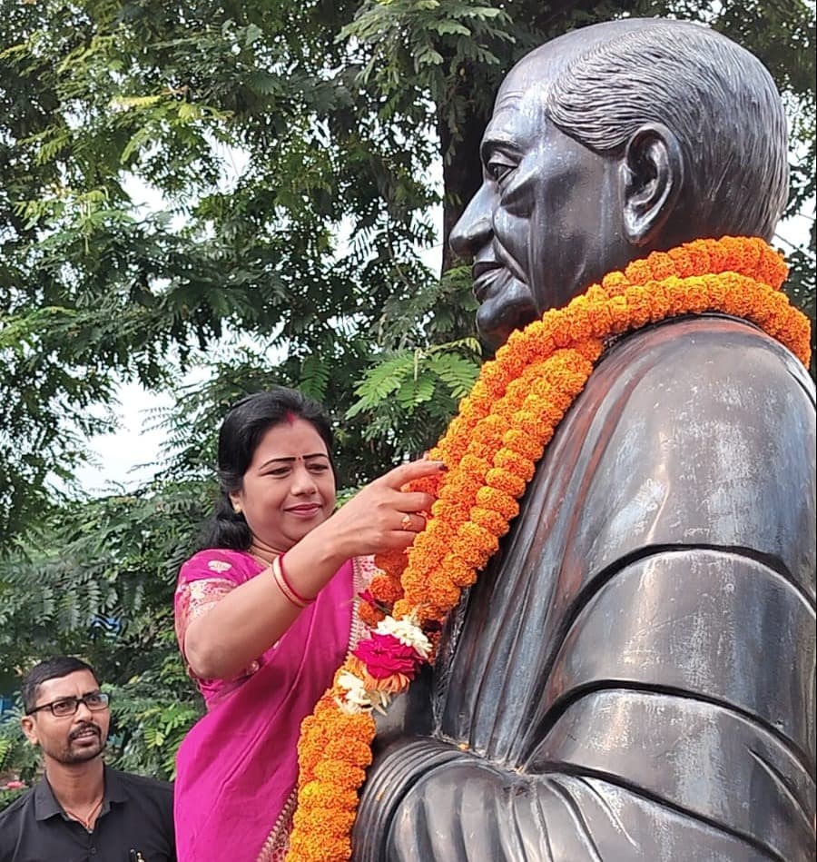 सरदार पटेल जयंती पर कांकेबार में माल्यार्पण कार्यक्रम आयोजित