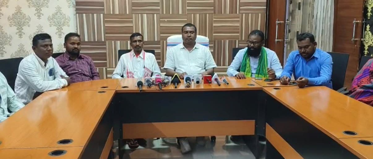 पारसनाथ धर्म सम्मेलन को लेकर आदिवासी संगठनों में तकरार
