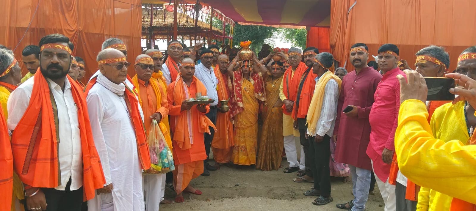 चौपारण : दक्ष प्रजापत नगर में हनुमान मंदिर प्राण प्रतिष्ठा यज्ञ का जलयात्रा के साथ शुभारंभ