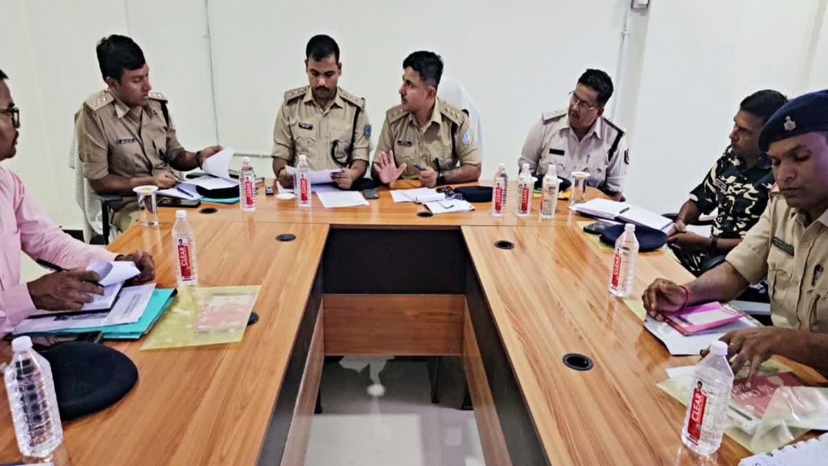 पलामू में अंतरराज्यीय पुलिस बैठक, अपराध नियंत्रण और सुरक्षा व्यवस्था पर हुई चर्चा