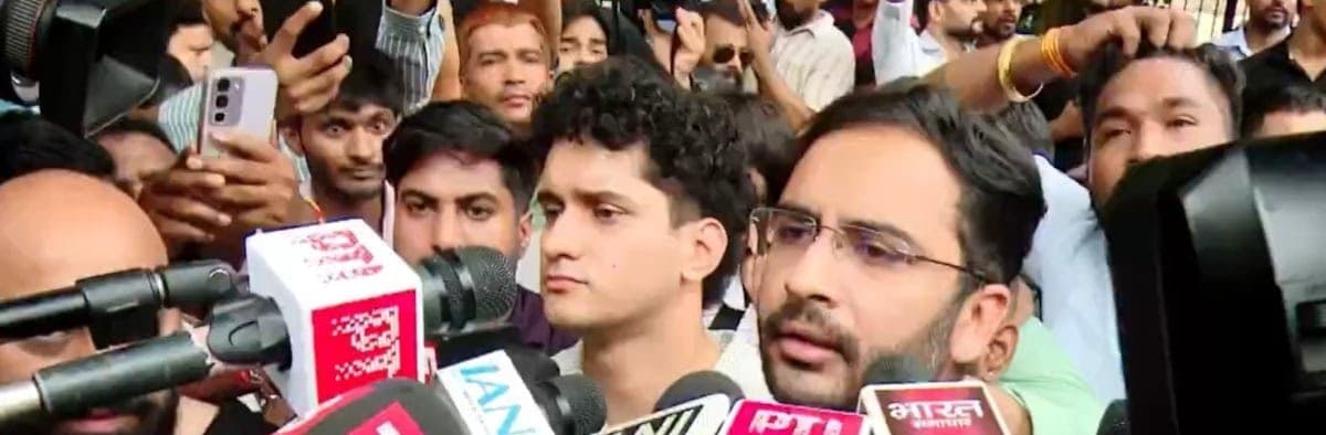 निशु आजाद के पिता से मारपीट मामले में नया मोड़, दिल्ली पुलिस ने FIR में जोड़ा SC-ST एक्ट