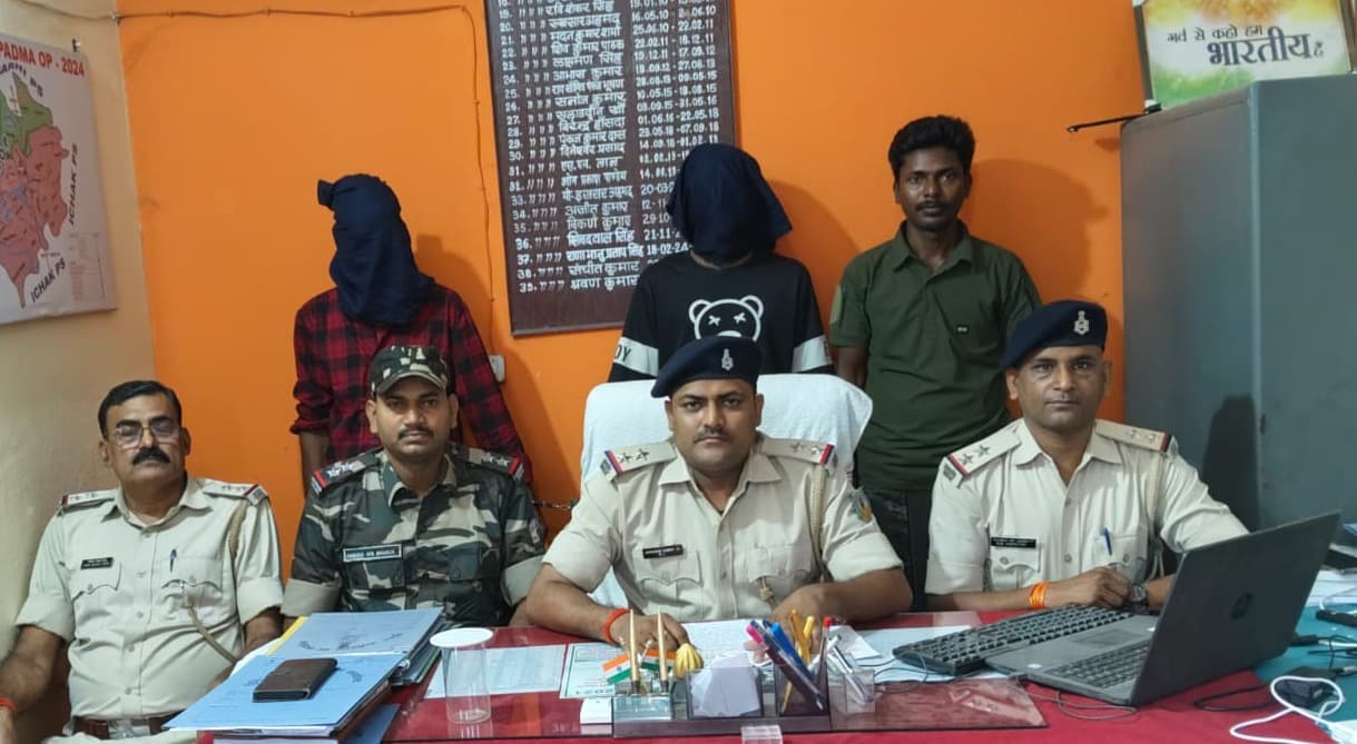 चोरी के तीन वाटर पंप बरामद, दो आरोपी गिरफ्तार