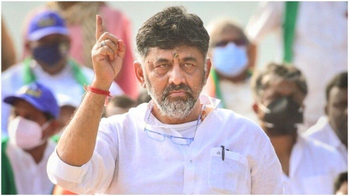 कर्नाटक में SIR विवाद पर डीके शिवकुमार ने धरना दिया