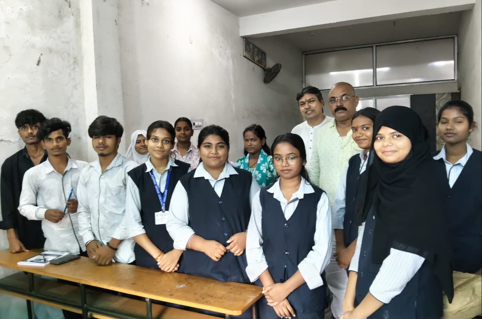 गुरुकुल इंटर कॉलेज में प्रथम वर्ष के विद्यार्थियों का स्वागत, करियर निर्माण व अनुशासन पर दिया गया मार्गदर्शन