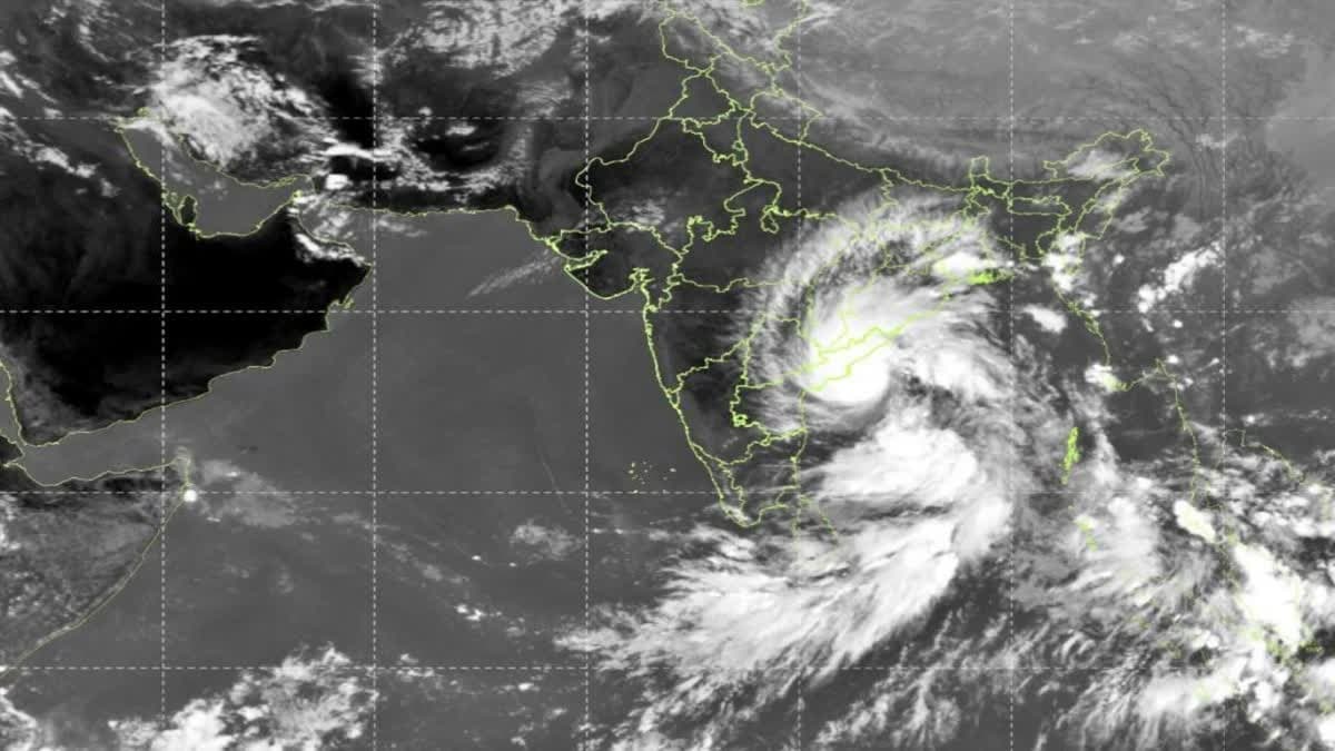 चक्रवात अर्नब के असर से झारखंड में छाए बादल, 30 अक्टूबर तक सतर्कता