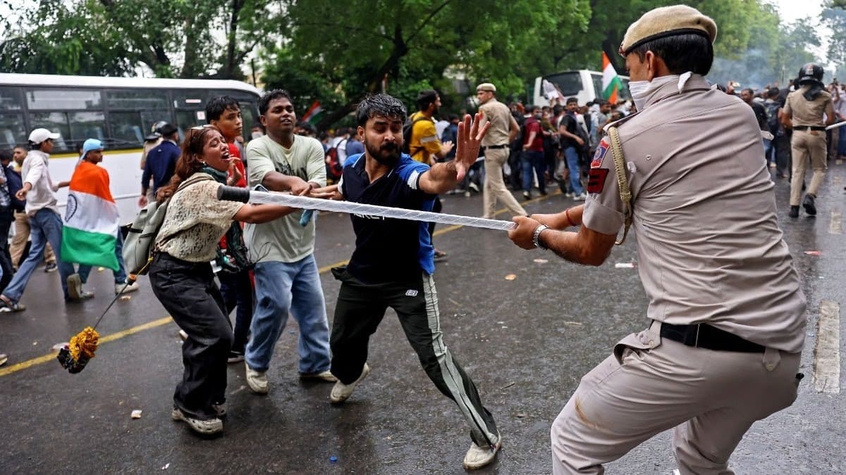 जंतर-मंतर प्रदर्शन पर पुलिस कार्रवाई की होगी जांच, सुप्रीम कोर्ट ने बनाई 5 सदस्यीय कमेटी