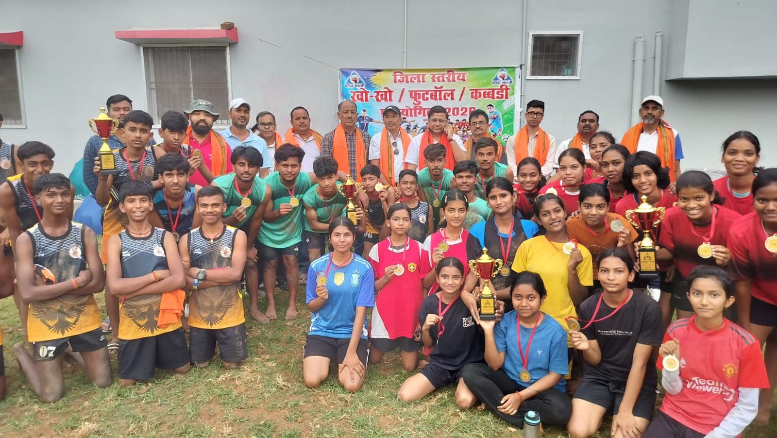हजारीबाग में दो दिवसीय खो-खो टूर्नामेंट संपन्न, रोमांचक मुकाबलों में चैंपियंस और वॉरियर क्लब बने विजेता