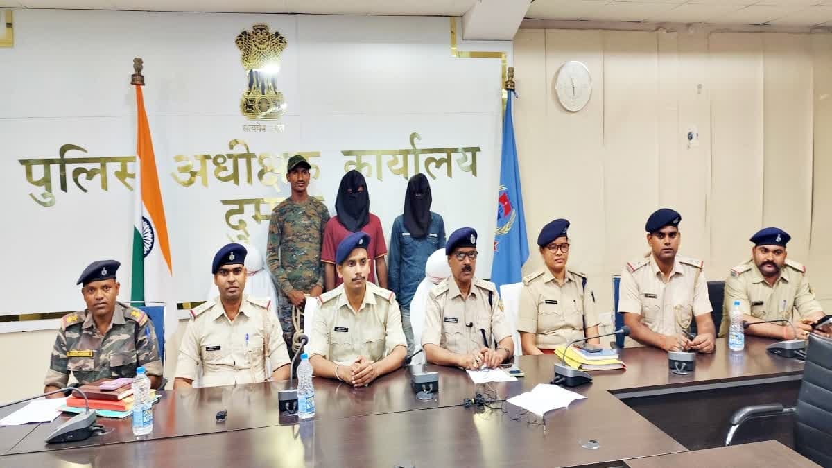 दुमका में कई डकैतियों का खुलासा, पुलिस ने अंतरराज्यीय गिरोह का किया भंडाफोड़