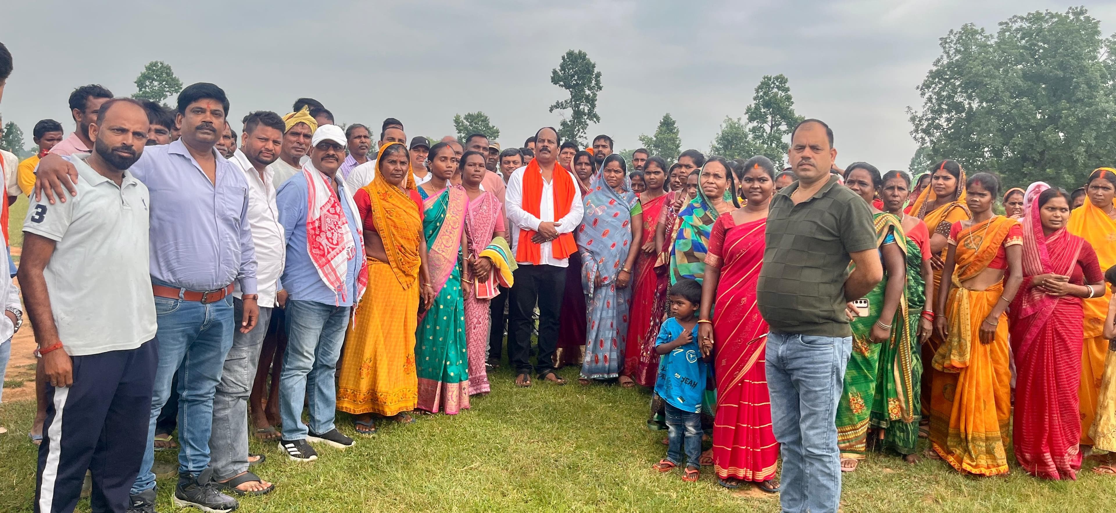 जनसेवा और सामाजिक सरोकारों से जुड़े आयोजनों में शामिल हुए विधायक प्रदीप प्रसाद