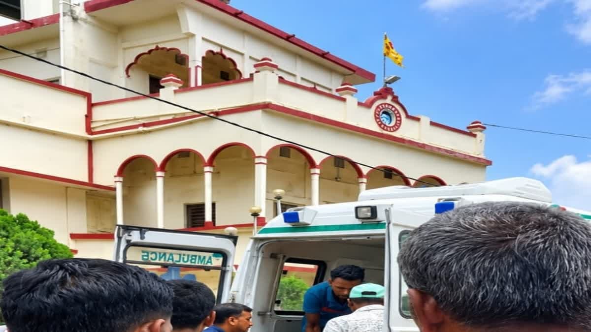 देवघर में मंदिर की छत से गिरकर मजदूर की मौत