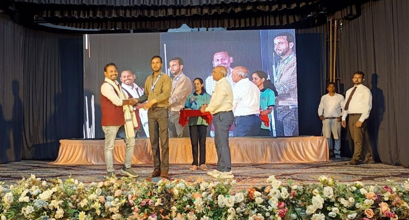 हज़ारीबाग रत्न से नावाजे गए गौतम 