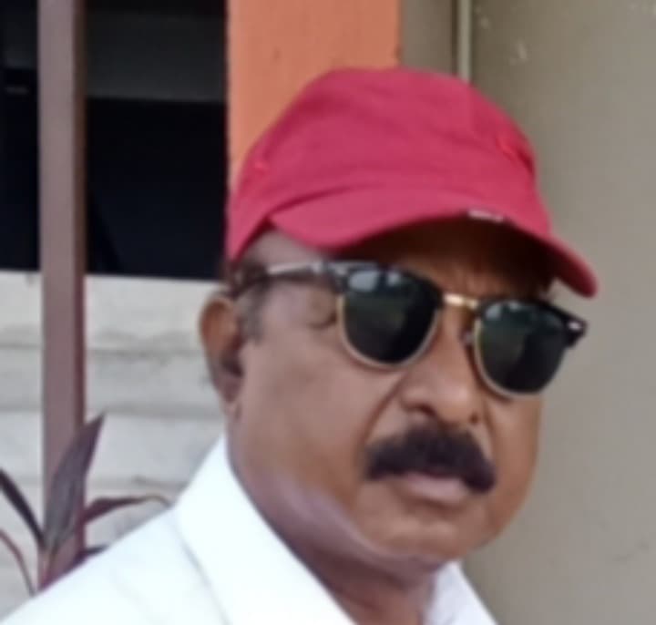 दो सप्ताह से बंद पड़ी शेख भीखारी मेडिकल कॉलेज की दोनों लिफ्टें, सीढियां चढ़ाने-उतारने को मजबूर मरीज 