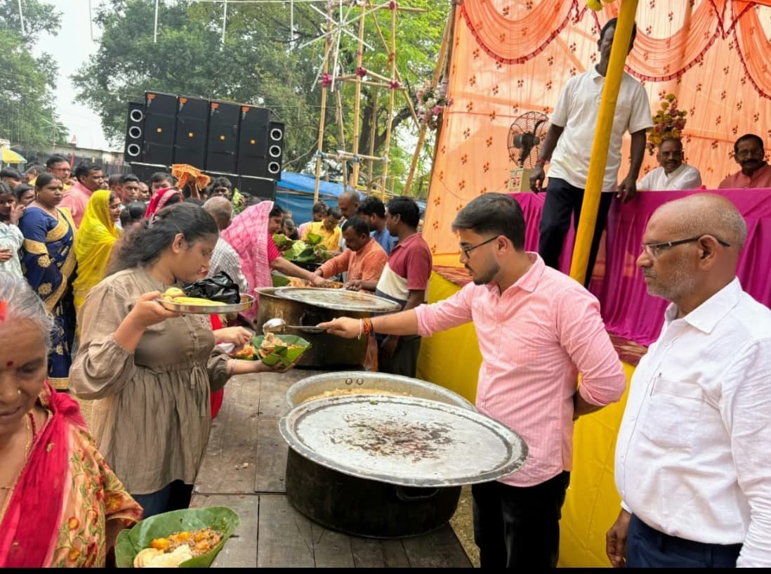 भरेच नगर सांडी में महाभंडारा, श्रद्धालुओं की उमड़ी भीड़