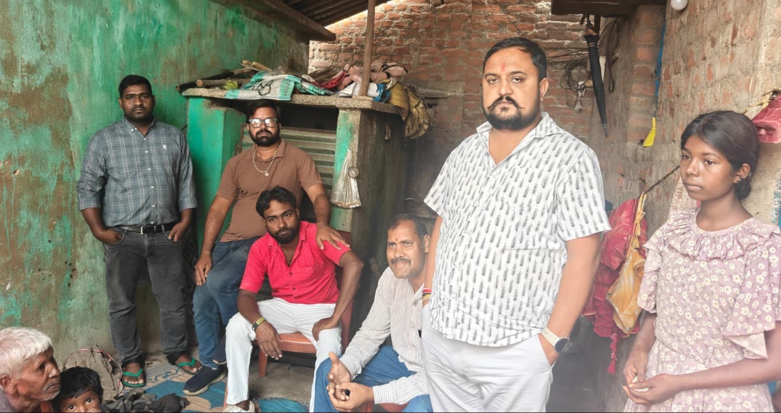 पीड़ित छात्रा के परिवार से मिला VHP प्रतिनिधिमंडल, हरसंभव सहयोग का भरोसा
