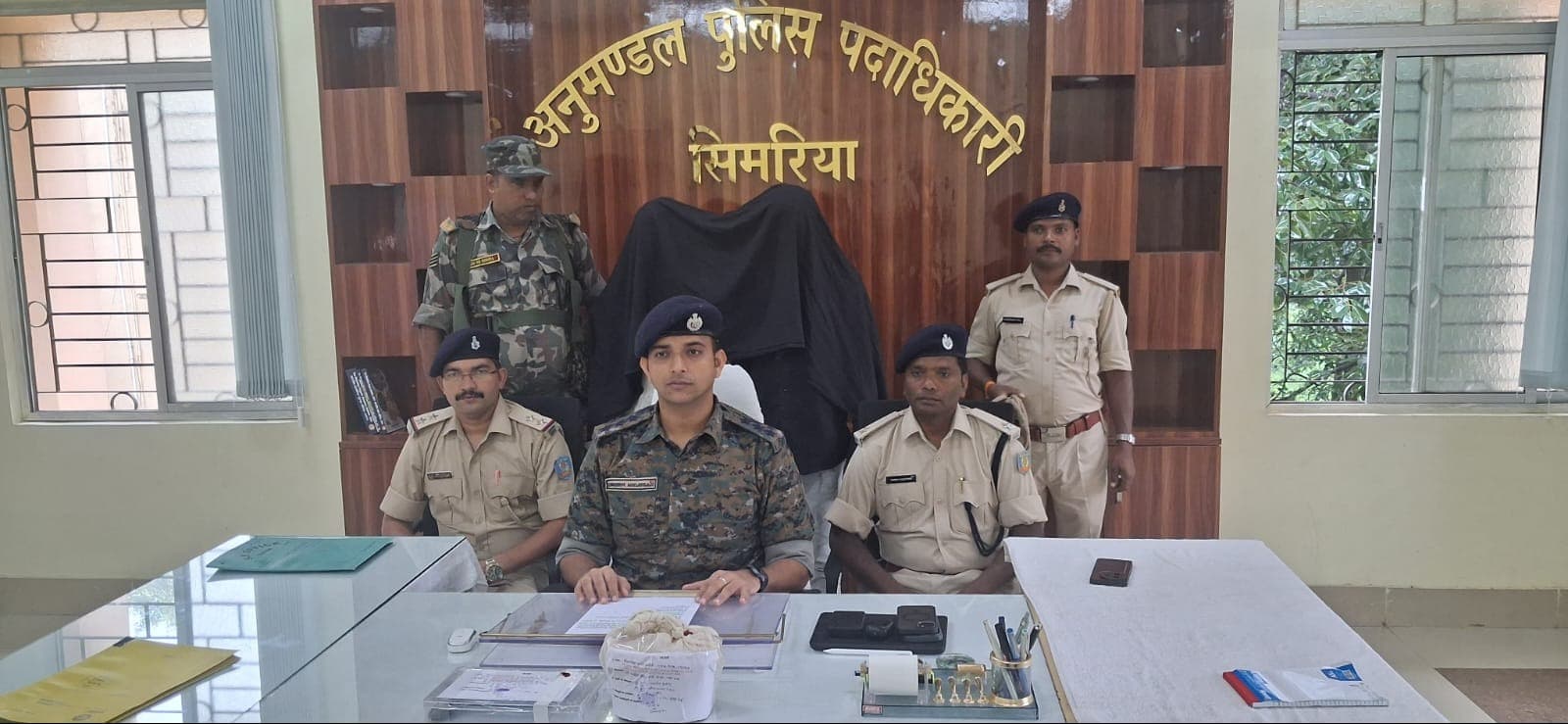 5 लाख रुपये की अफीम के साथ दो तस्कर गिरफ्तार, मोटरसाइकिल से ले जा रहे थे नशीली खेप