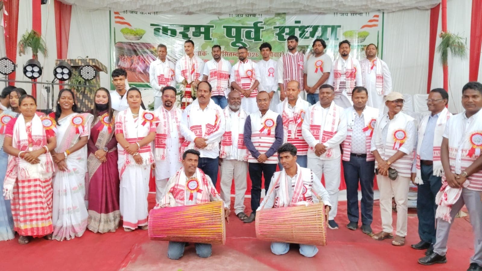 करम पूर्व संध्या में झलकी आदिवासी संस्कृति, प्रकृति संरक्षण और सामाजिक एकता
