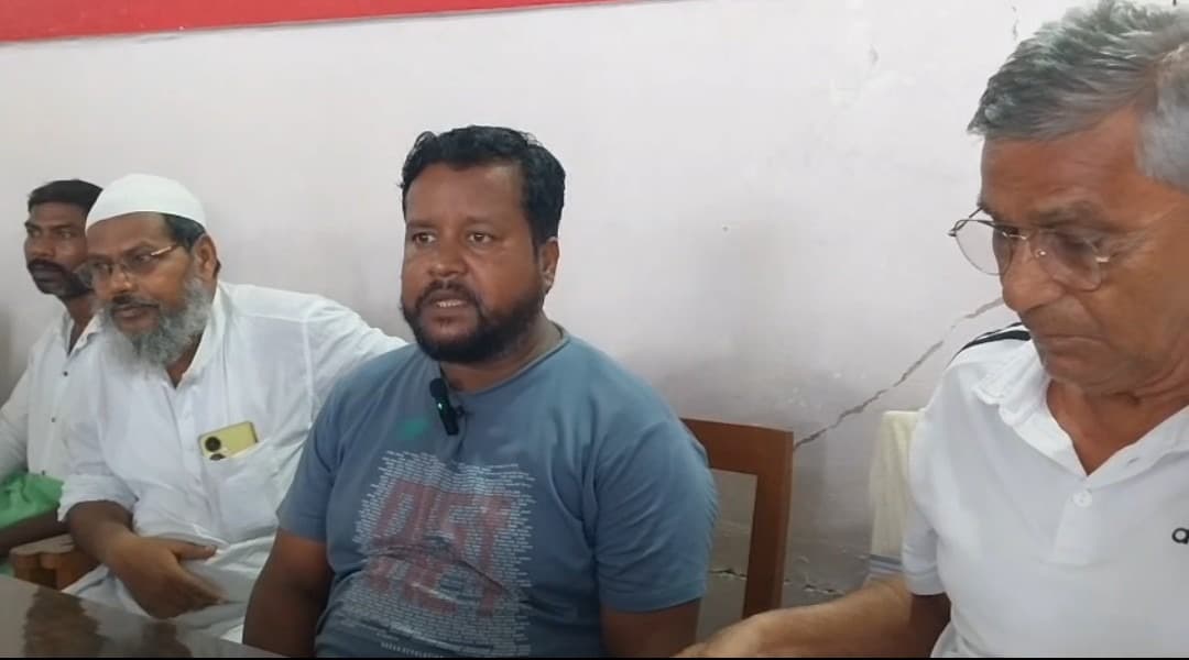 ताजपुर के दो बूथों पर 190 नाम कटवाने का मामला फिर गरमाया