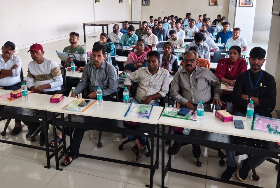 हजारीबाग के निजी नर्सिंग होम संचालकों को जन्म-मृत्यु निबंधन का प्रशिक्षण