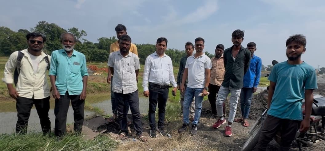 हुहुवा की पैतृक जमीन पर विवाद गहराया, चहारदीवारी के प्रयास के बाद थाना पहुंचा मामला