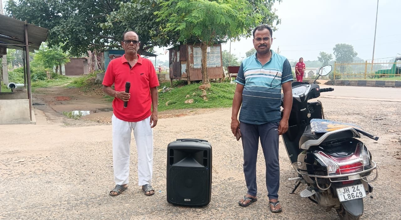 खेती बचाने को मुखिया ने संभाली कमान, खुले मवेशियों पर ₹1000 जुर्माने की चेतावनी