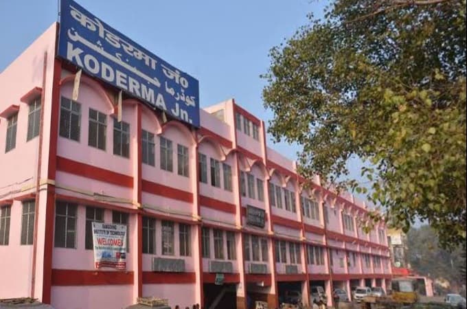 रेल मंत्रालय की अनूठी पहल: 'रेल यात्रा वृत्तांत पुरस्कार योजना 2026' की घोषणा, आकर्षक नकद पुरस्कार जीतें