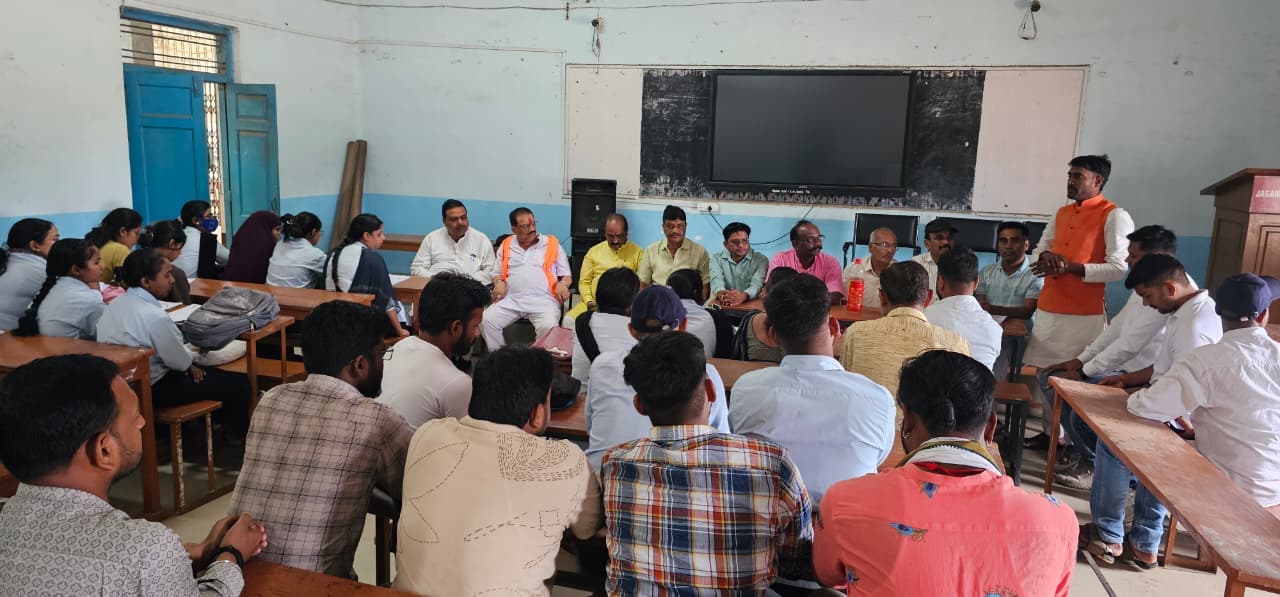 जेजे कॉलेज को जेसी बोस विश्वविद्यालय में समाहित करने के विरोध में छात्रों का आक्रोश