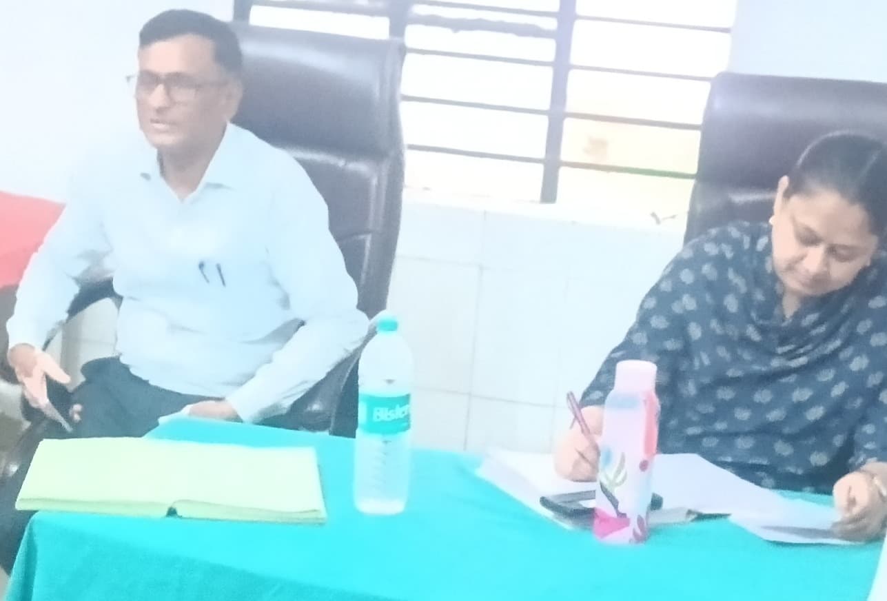 प्रभारी डॉक्टर के तबादले के बाद भगवान भरोसे चौपारण सीएचसी, नए चिकित्सा प्रभारी की तैनाती का इंतजार