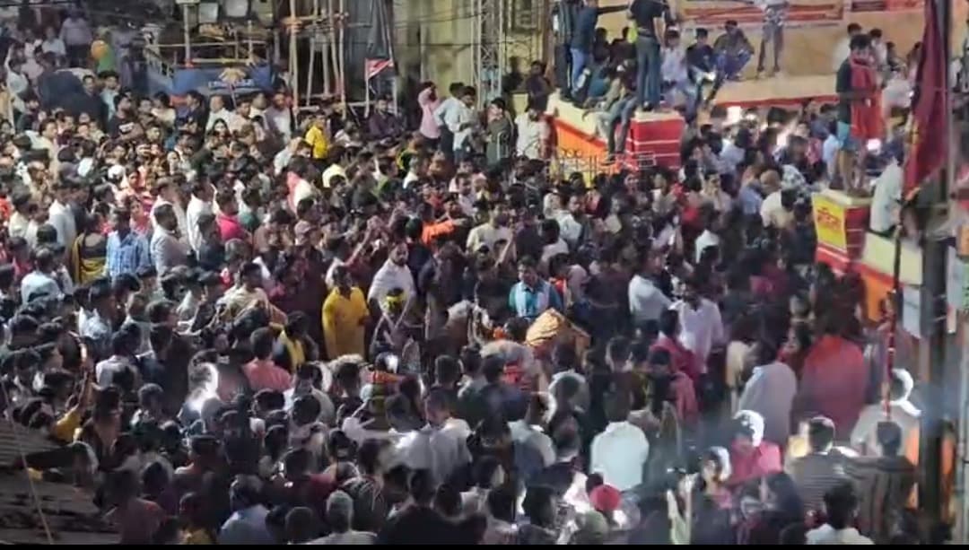 भक्तों ने नम आंखों से दी बड़की मैया और छोटकी मैया को विदाई