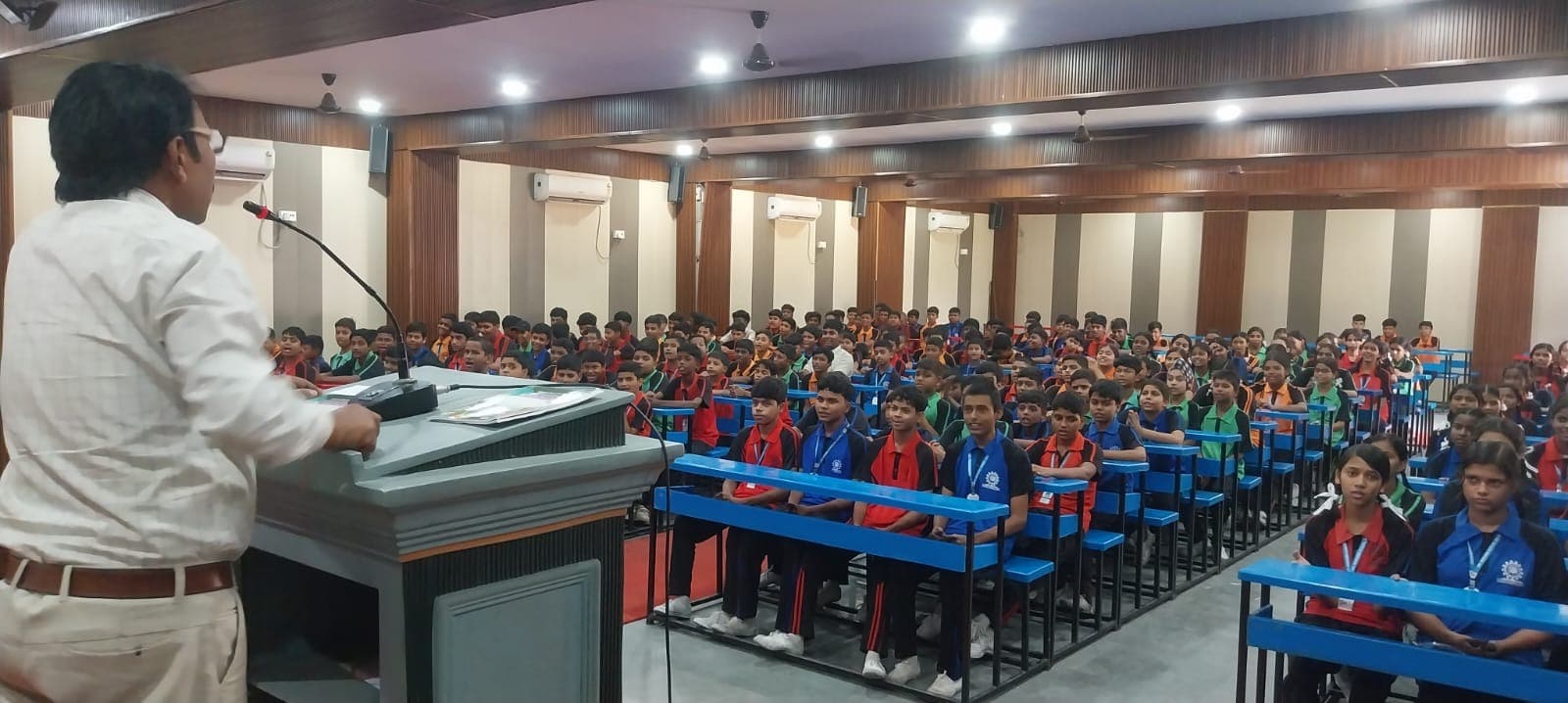हमारी समृद्ध संस्कृति की पहचान है संस्कृत