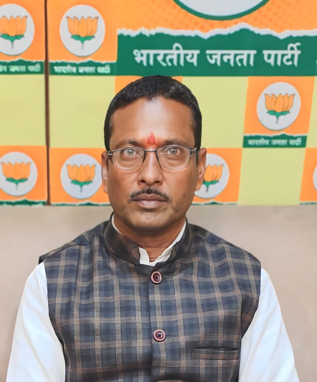 चौपारण को कल मिलेगी करोड़ों की विकास योजनाओं की सौगात - राजेंद्र चंद्रवंशी