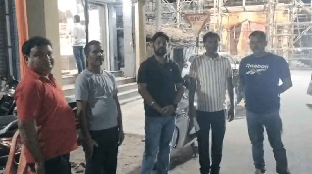छह दशक से कायम है आस्था, हुरहुरु में भव्य रूप से दुर्गा पूजा की तैयारीयां तेज