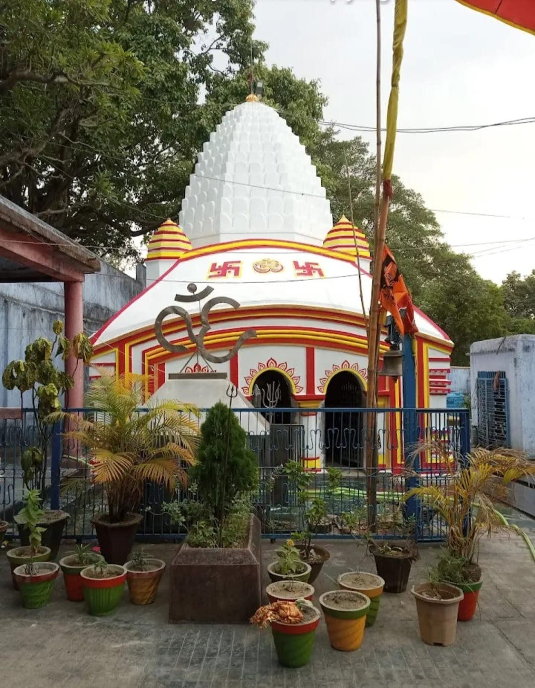 रामगढ़ के टूटी झरना मंदिर में सालोंभर मां गंगा शिव का स्वयं करती हैं जलाभिषेक