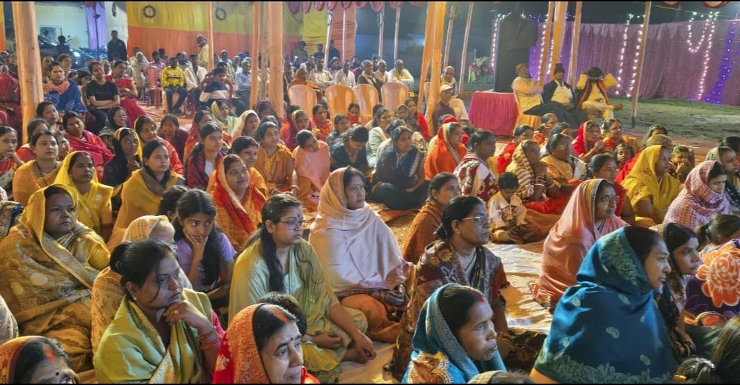 श्रीराम कथा के पांचवें दिन फूलवाड़ी प्रसंग और धनुषभंग लीला ने मोहा मन