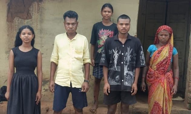 गरीबी के आगे हारता हुनर, जर्मनी में 'मैन ऑफ द मैच' बनने वाला हजारीबाग का लाल अब खेतों में बहा रहा पसीना
