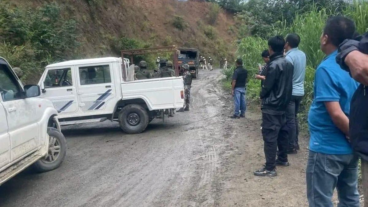 मणिपुर में असम राइफल्स के काफिले पर घातक आतंकी हमला, दो जवान शहीद
