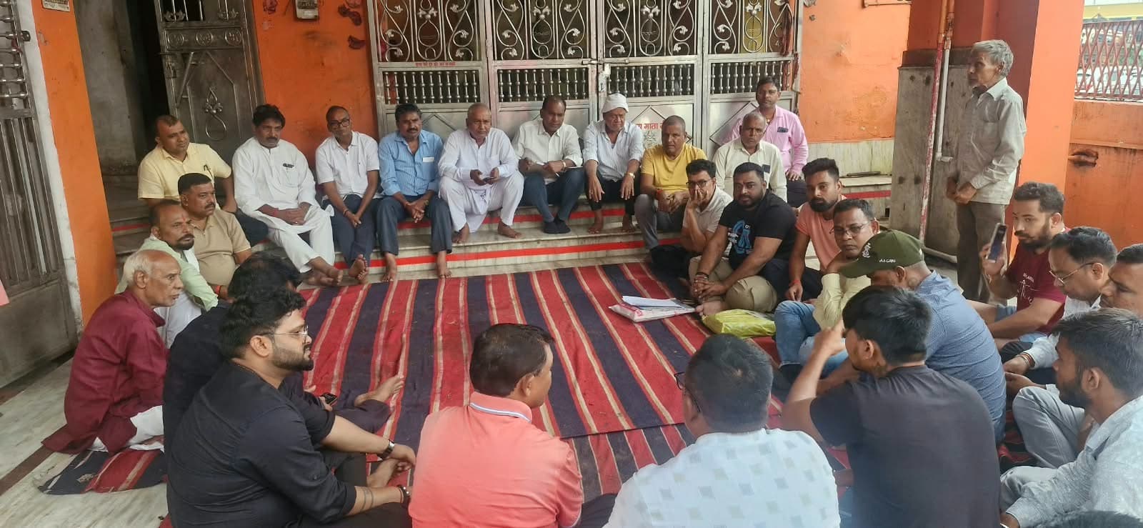 दुर्गा पूजा की तैयारियों को लेकर समिति की बैठक, आयोजन को भव्य बनाने पर चर्चा