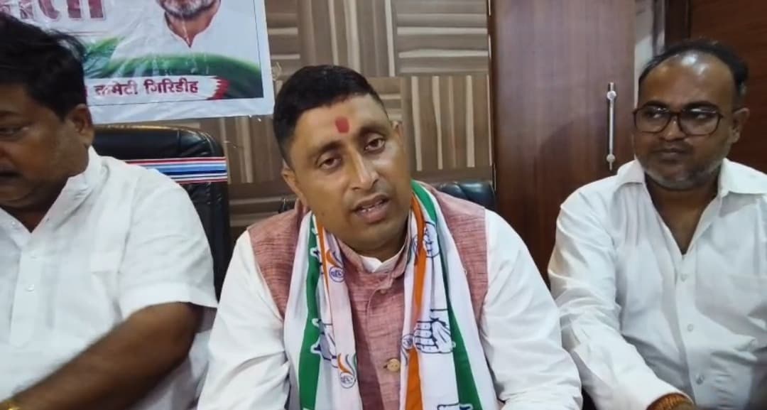 एसआईआर मुद्दे पर कांग्रेस की मांग तीनों चुनाव आयुक्त का इस्तीफा : ओपी नैय्यर