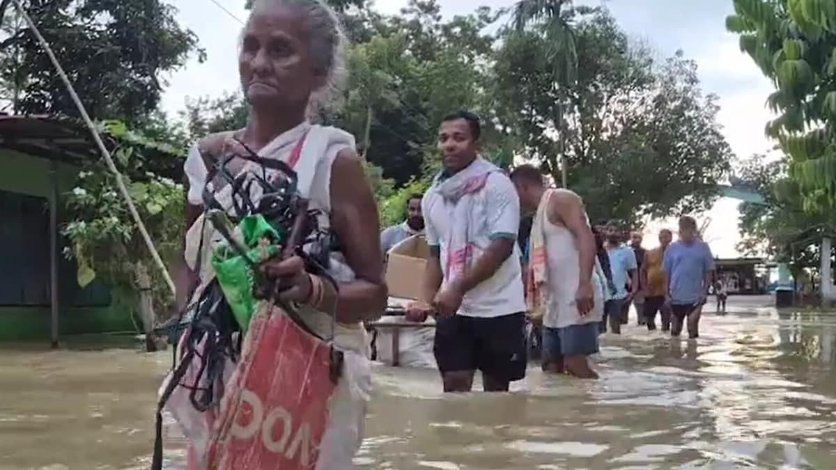 बाढ़ प्रभावित 7 राज्यों को केंद्र की बड़ी मदद, SDRF से जारी होंगे 2,117.85 करोड़ रुपये