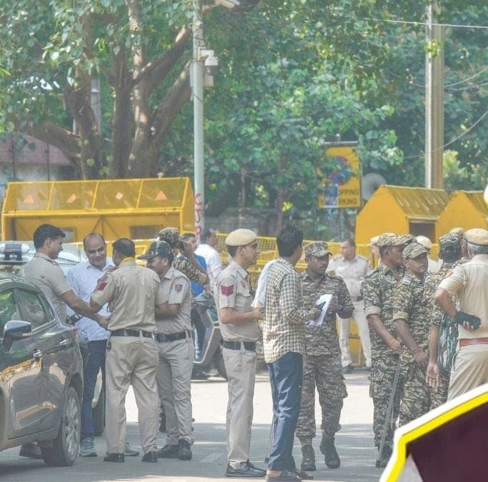 आरक्षण पर BJP में भी बढ़ी बेचैनी, अजय आलोक के बयान से छिड़ी नई बहस
