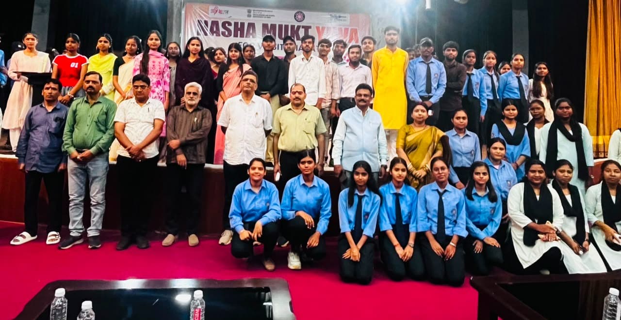 विनोबा भावे विश्वविद्यालय में नशा मुक्ति अभियान का आयोजन, विद्यार्थियों ने नुक्कड़ नाटक व गीतों से दिया जागरूकता का संदेश