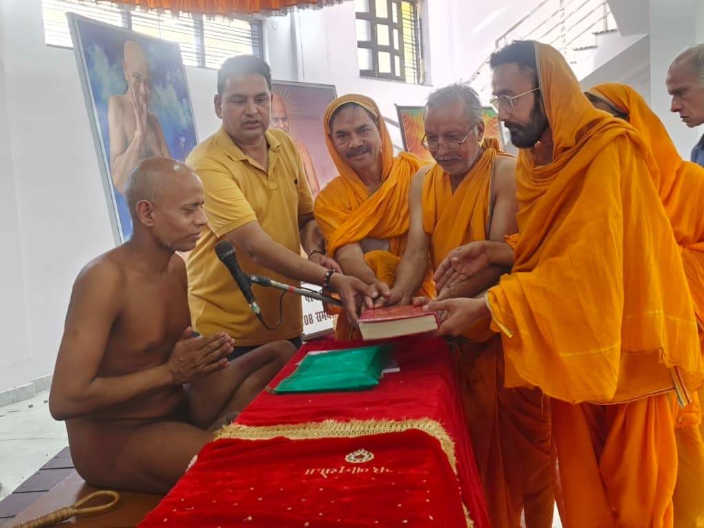 अन्न, जल और ऊर्जा की बचत करें, गरीबों की सहायता को आगे आएं : मुनि भावसागर जी महाराज
