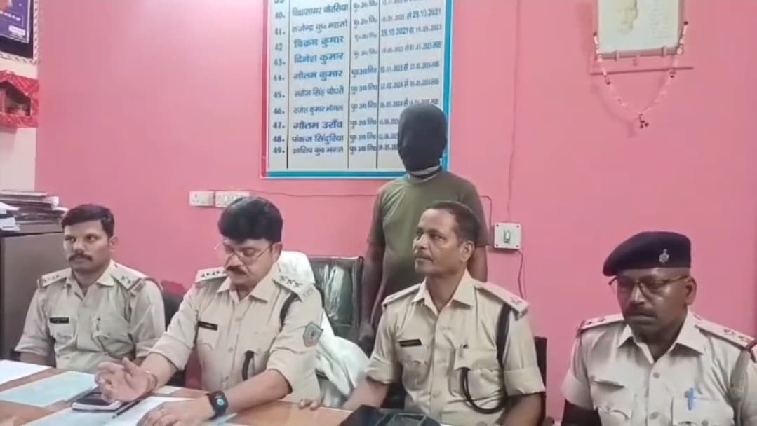 हजारीबाग पुलिस की बड़ी सफलता: 70 लाख रुपये की अवैध विदेशी शराब जब्त, बिहार तस्करी का खुलासा
