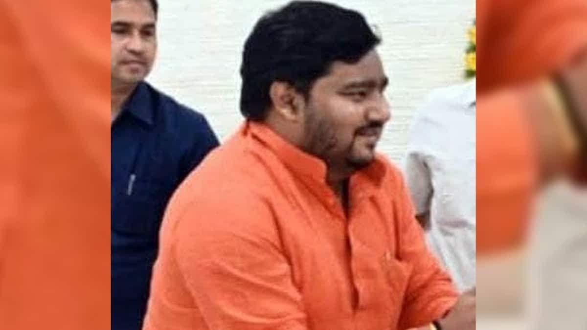 लखनऊ में हिंदुत्ववादी नेता की गोली मारकर हत्या, फॉर्च्यूनर से शव नहर में फेंका