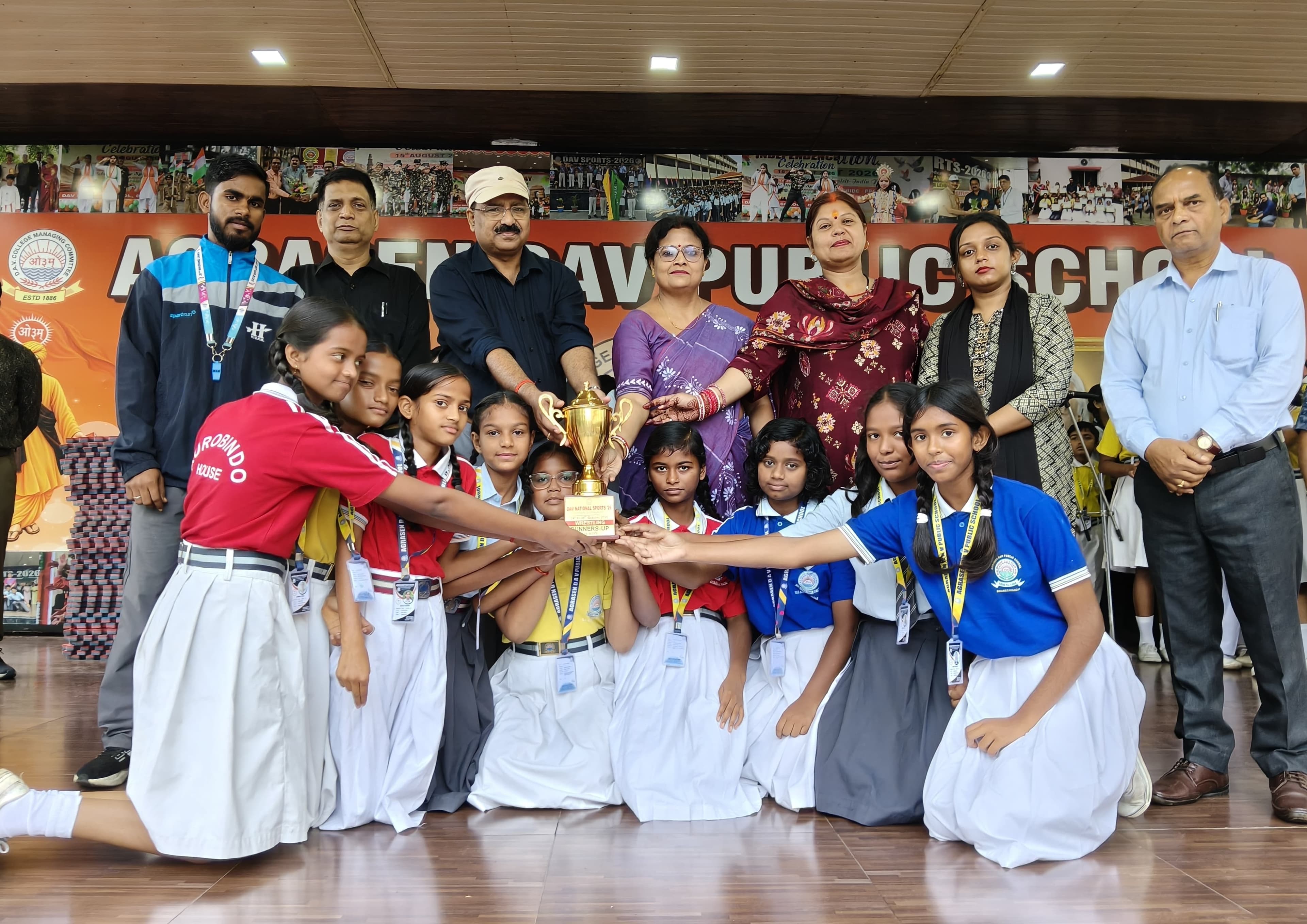 अग्रसेन डीएवी भरेचनगर में डीएवी राष्ट्रीय स्तर पर विभिन्न खेलों में शानदार प्रदर्शन करने वाले विद्यार्थियों को किया गया सम्मानित